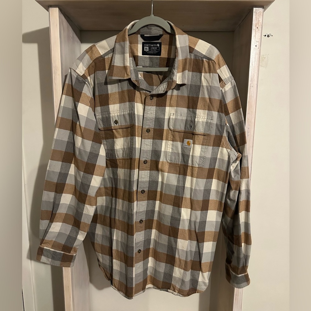 Men’s Carhartt long sleeve button up -Loose Fit